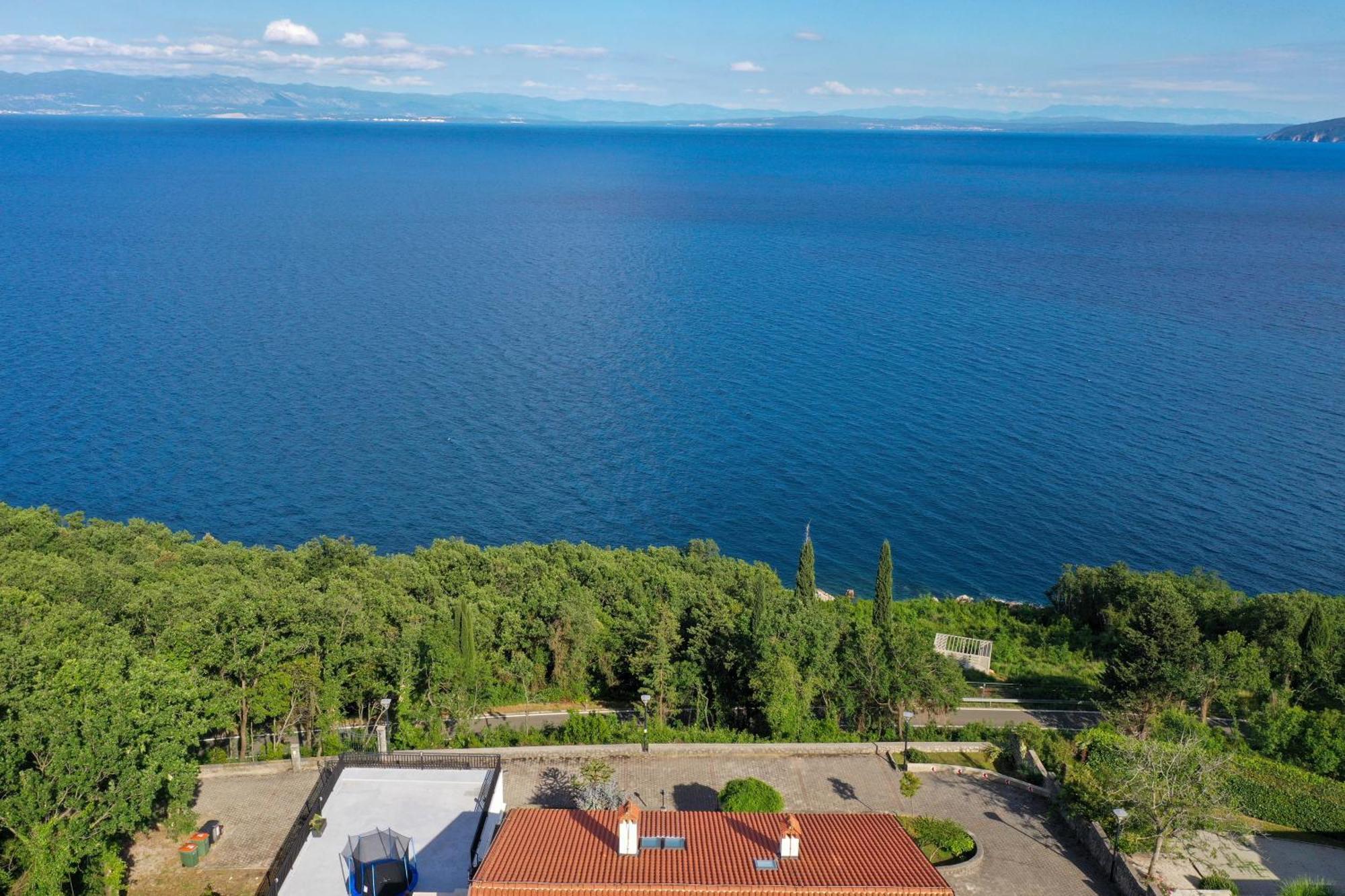 Apartments Near The Beach, With Terraces And Seaview At House B. Mošćenička Draga Buitenkant foto