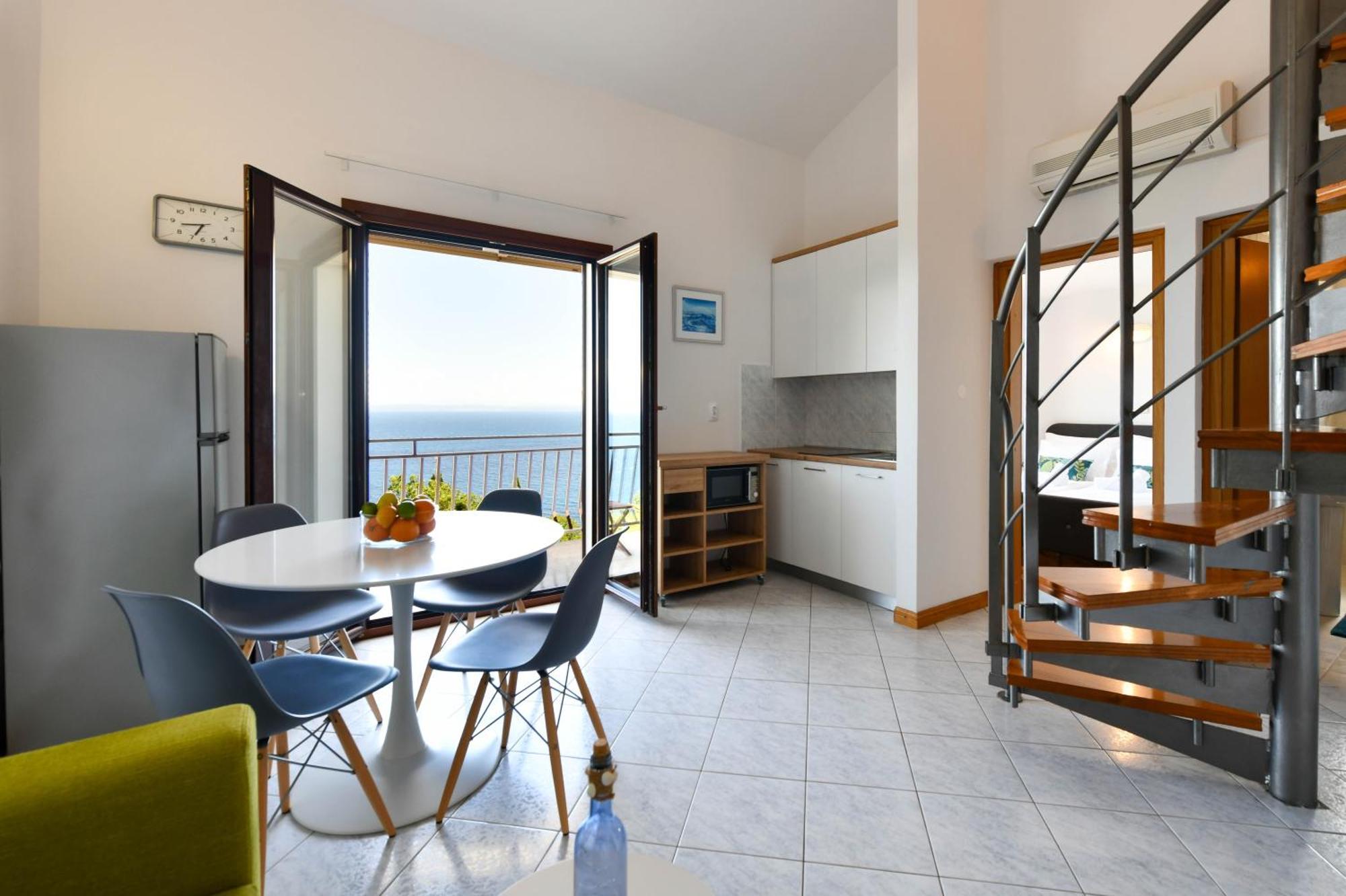 Apartments Near The Beach, With Terraces And Seaview At House B. Mošćenička Draga Buitenkant foto