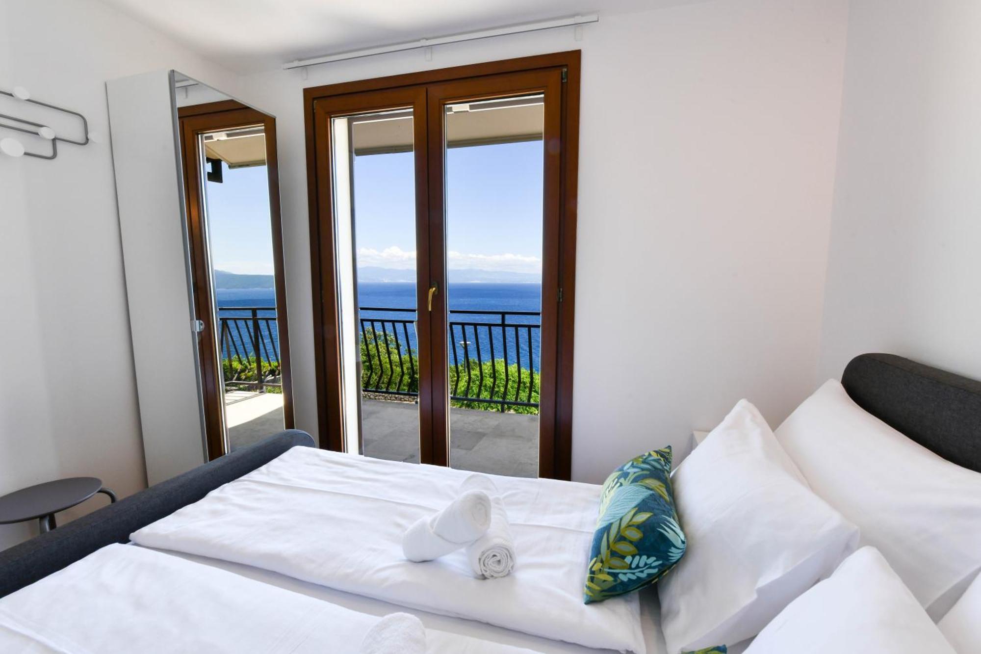 Apartments Near The Beach, With Terraces And Seaview At House B. Mošćenička Draga Buitenkant foto